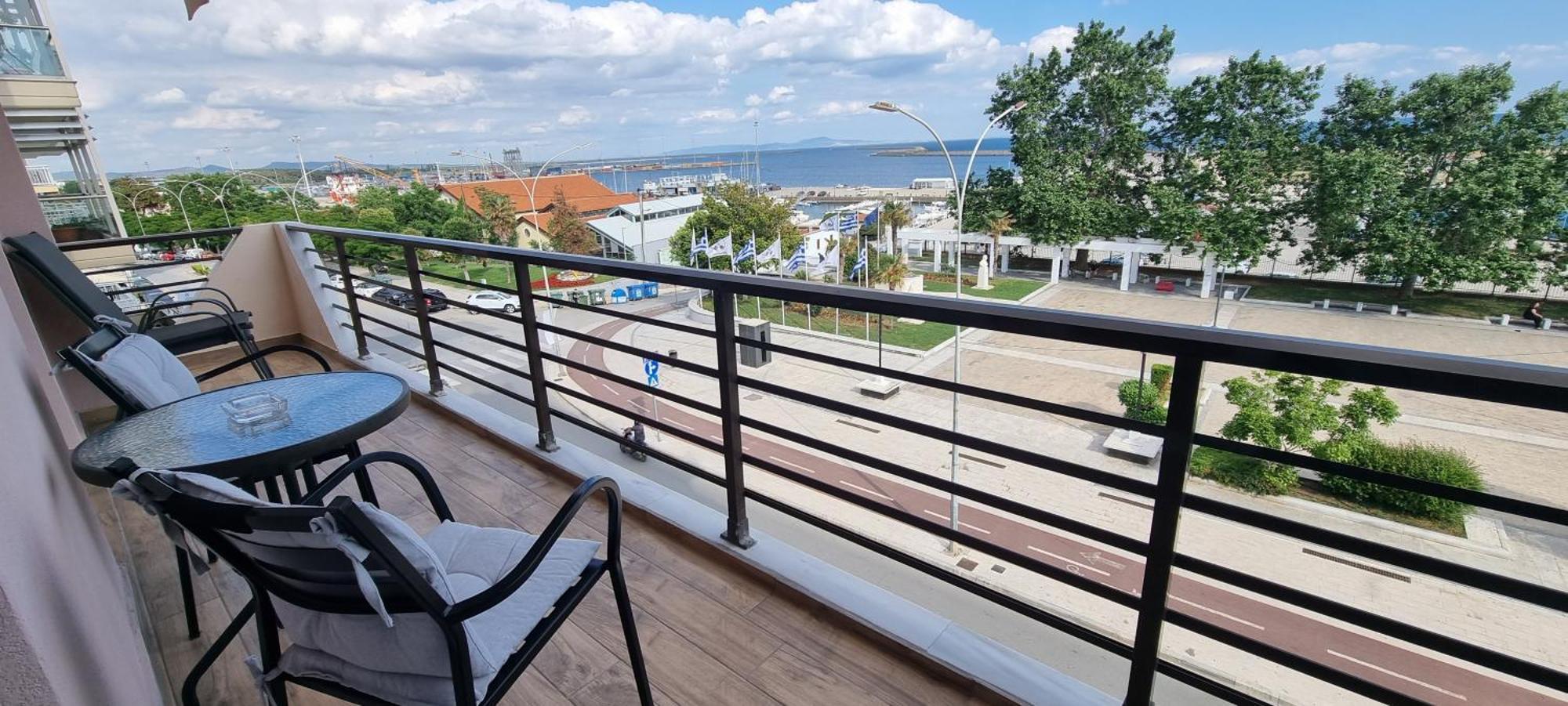 Amazing Sea View Apartment In The City Center! Alexandroupoli Exterior photo